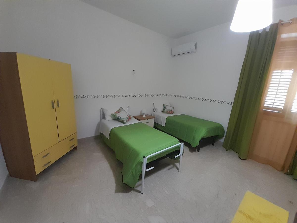 Casa Vacanze Ciccine Capaci Eksteriør bilde